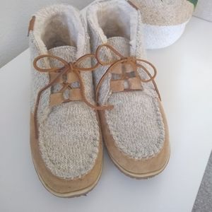 Minnetonka Warm Booties